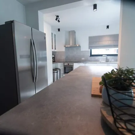 Feriehus With Garden In *