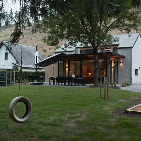 With Garden In Feriehus